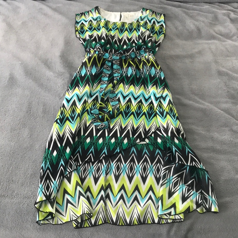 Hi-Lo Mid-length Dress - Picture 2 of 6